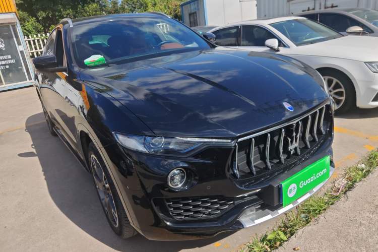 Used Maserati Levante 2016 3.0T Standard Edition Front Right 45 Deg