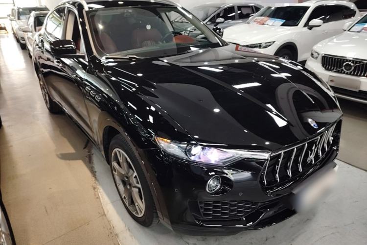 Used Maserati Levante 2016 3.0T Standard Edition Front Right 45 Deg