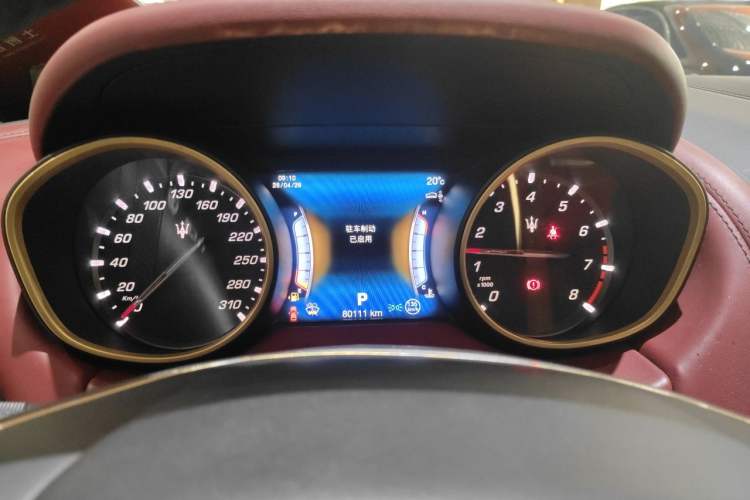 Used Maserati Levante 2016 3.0T Standard Edition Instrument Cluster