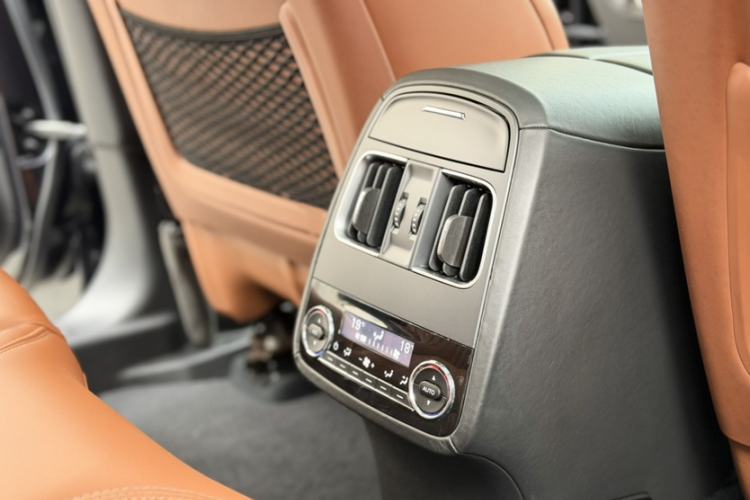 Used Maserati Levante 2016 3.0T S Standard Model Interior 12
