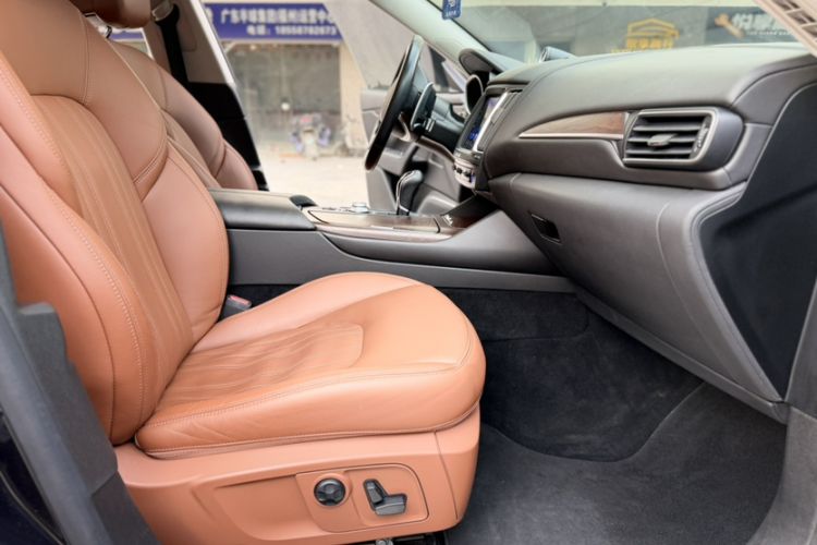 Used Maserati Levante 2016 3.0T S Standard Model Interior 13