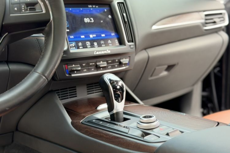 Used Maserati Levante 2016 3.0T S Standard Model Interior 4