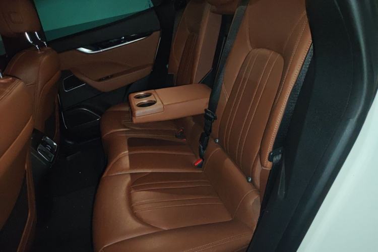 Used Maserati Levante 2016 3.0T Standard Edition Interior 4