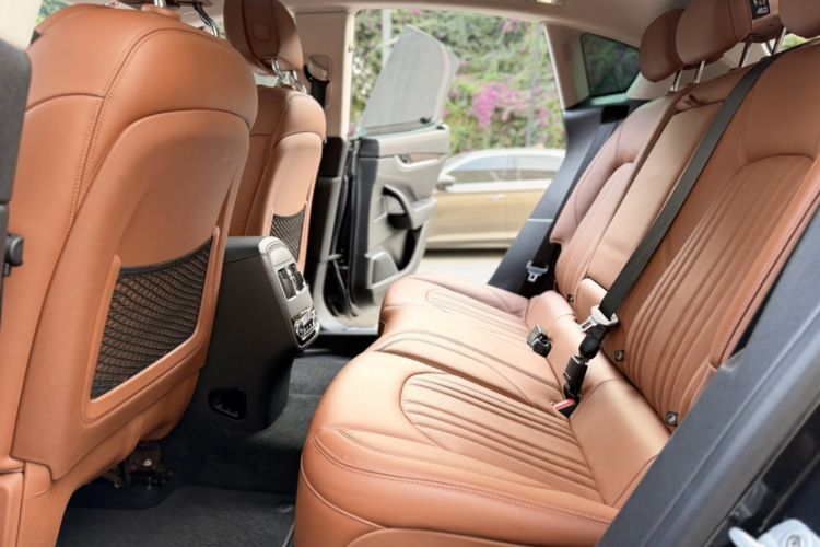 Used Maserati Levante 2016 3.0T S Standard Model Interior 9