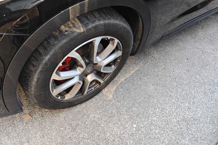 Used Maserati Levante 2016 3.0T Standard Edition Left Front Wheel Hub