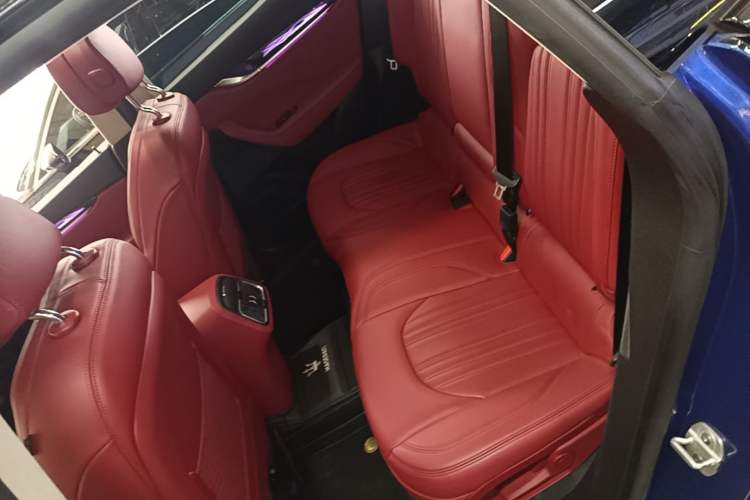 Used Maserati Levante 2016 3.0T Standard Edition Left Rear Seat