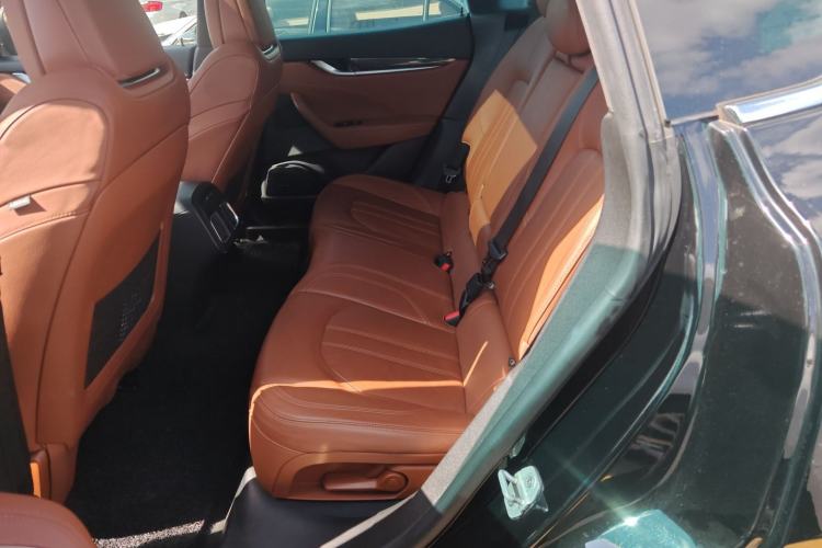 Used Maserati Levante 2016 3.0T Standard Edition Left Rear Seat