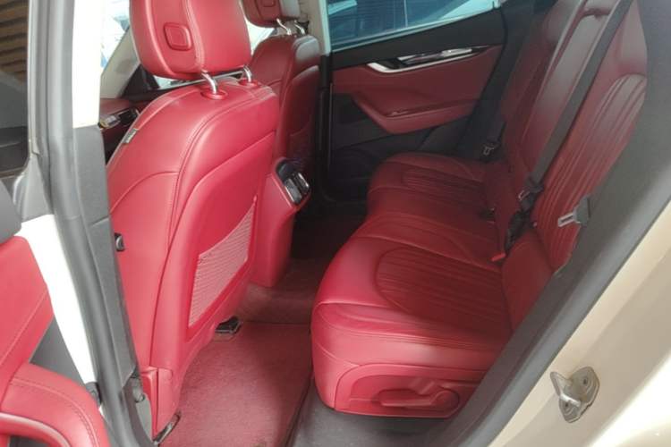 Used Maserati Levante 2016 3.0T Standard Edition Left Rear Seat