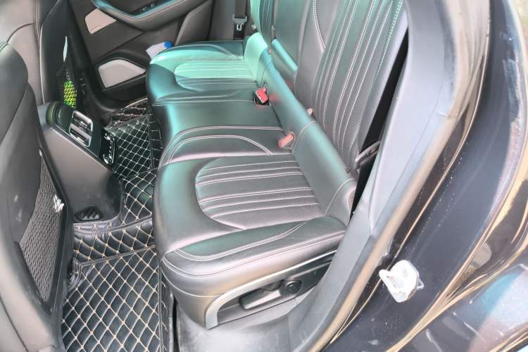 Used Maserati Levante 2016 3.0T Standard Edition Left Rear Seat