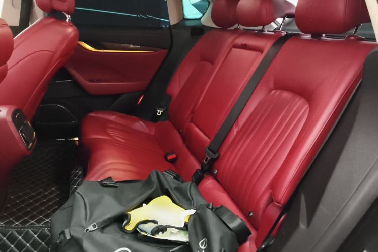 Used Maserati Levante 2016 3.0T Standard Edition Left Rear Seat