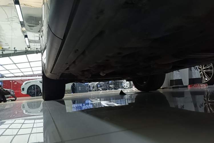 Used Maserati Levante 2016 3.0T Standard Edition Left Side Sill