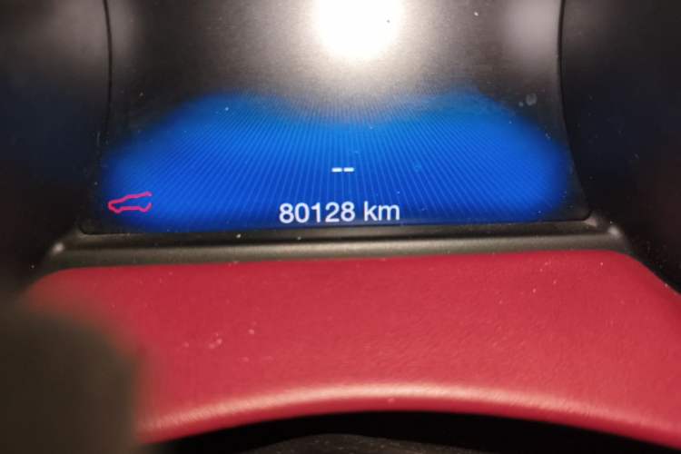 Used Maserati Levante 2016 3.0T Standard Edition Odometer Close Up