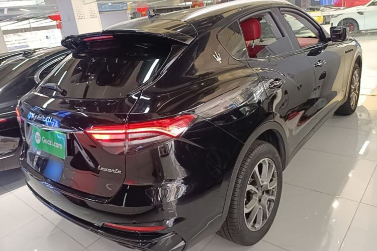 Used Maserati Levante 2016 3.0T Standard Edition Rear Right 45 Deg