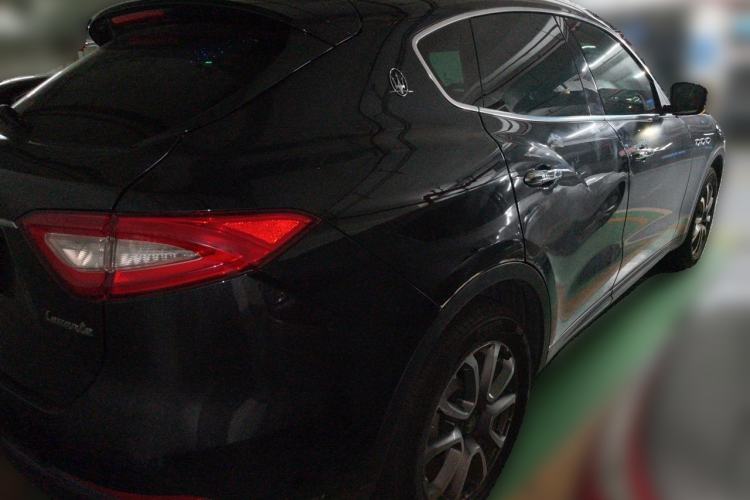 Used Maserati Levante 2016 3.0T Standard Edition Rear Right 45 Deg