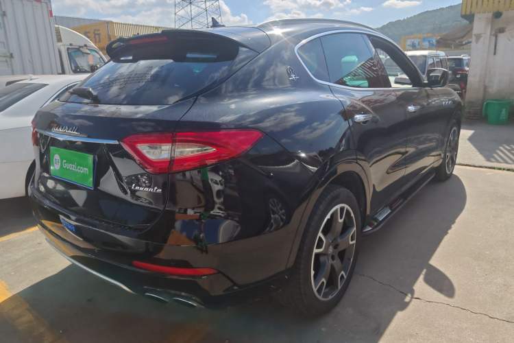 Used Maserati Levante 2016 3.0T Standard Edition Rear Right 45 Deg
