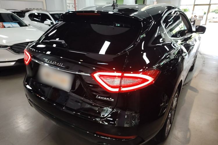 Used Maserati Levante 2016 3.0T Standard Edition Rear Right 45 Deg