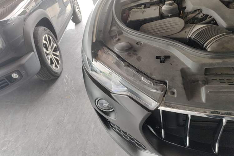 Used Maserati Levante 2016 3.0T Standard Edition Right Front Headlight