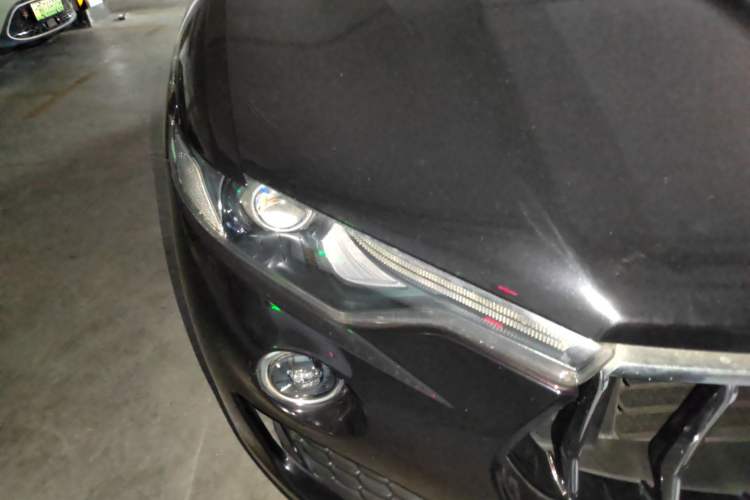 Used Maserati Levante 2016 3.0T Standard Edition Right Front Headlight