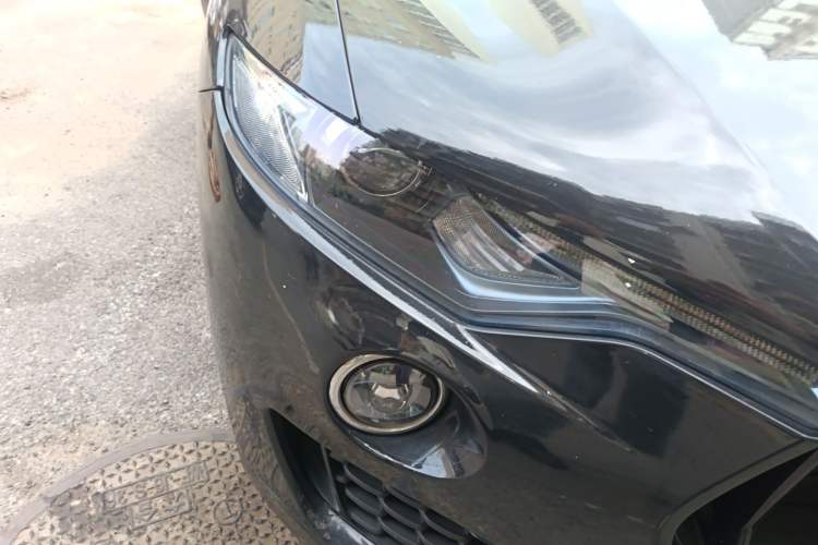 Used Maserati Levante 2016 3.0T Standard Edition Right Front Headlight