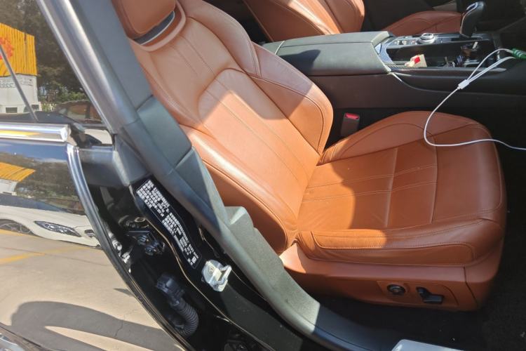 Used Maserati Levante 2016 3.0T Standard Edition Right Front Seat