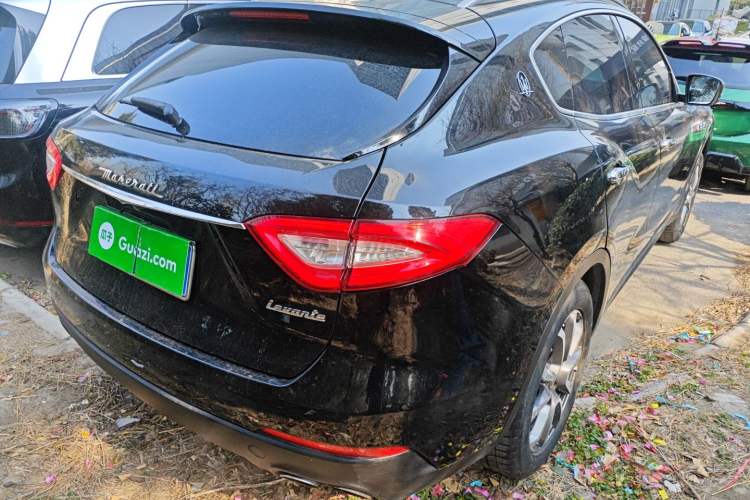 Used Maserati Levante 2016 3.0T Standard Edition Right Rear Taillight
