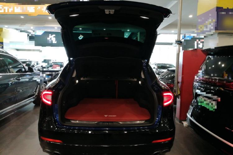 Used Maserati Levante 2016 3.0T Standard Edition Trunk