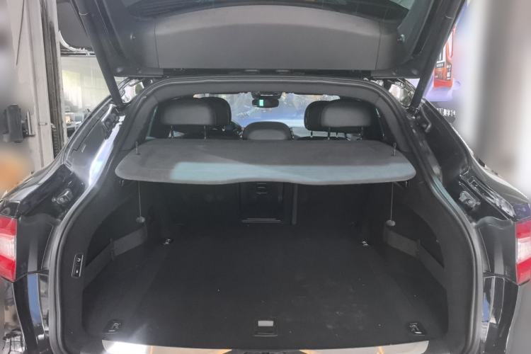 Used Maserati Levante 2016 3.0T Standard Edition Trunk
