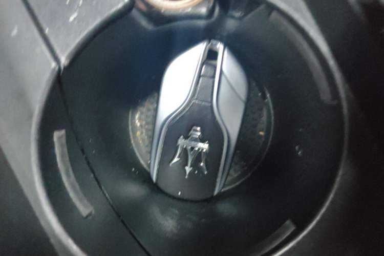 Used Maserati Levante 2016 3.0T Standard Edition Vehicle Key