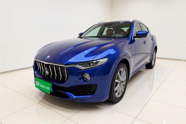Ojetý Maserati Levante 2016 3.0T Standard Edition