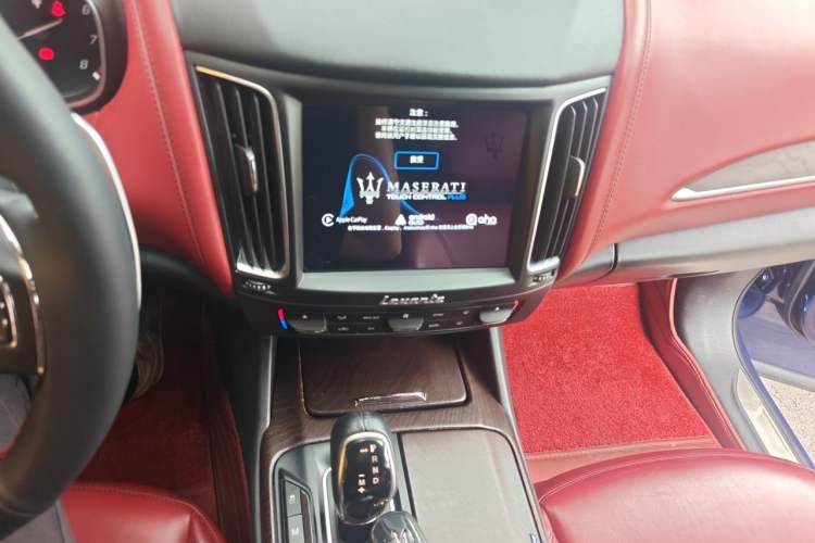 Used Maserati Levante 2016 3.0T Standard Edition Audio And AC Panel