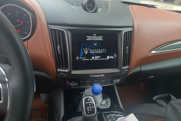 Used Maserati Levante 2016 3.0T S Standard Model Audio And AC Panel