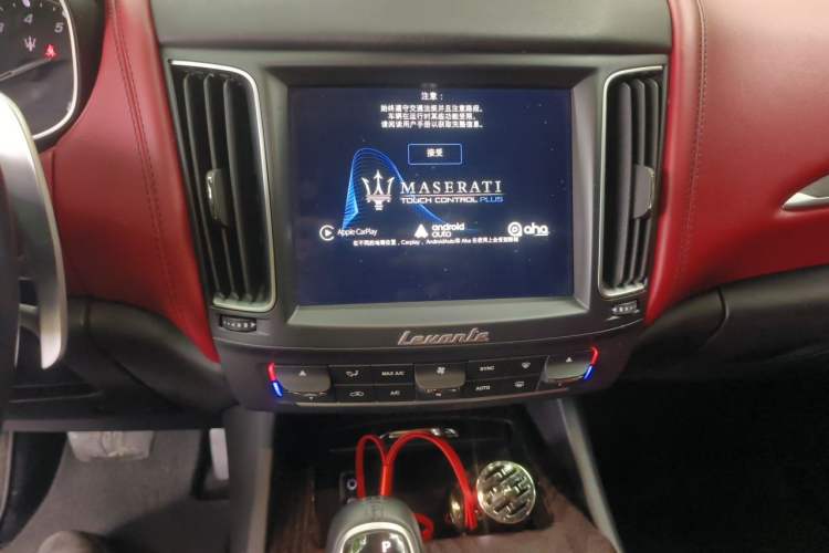 Used Maserati Levante 2016 3.0T Standard Edition Audio And AC Panel