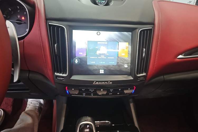 Used Maserati Levante 2016 3.0T Standard Edition Audio And AC Panel