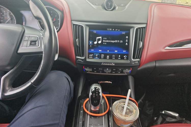 Used Maserati Levante 2016 3.0T Standard Edition Audio And AC Panel
