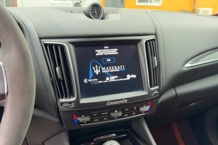 Used Maserati Levante 2016 3.0T Standard Edition Audio And AC Panel