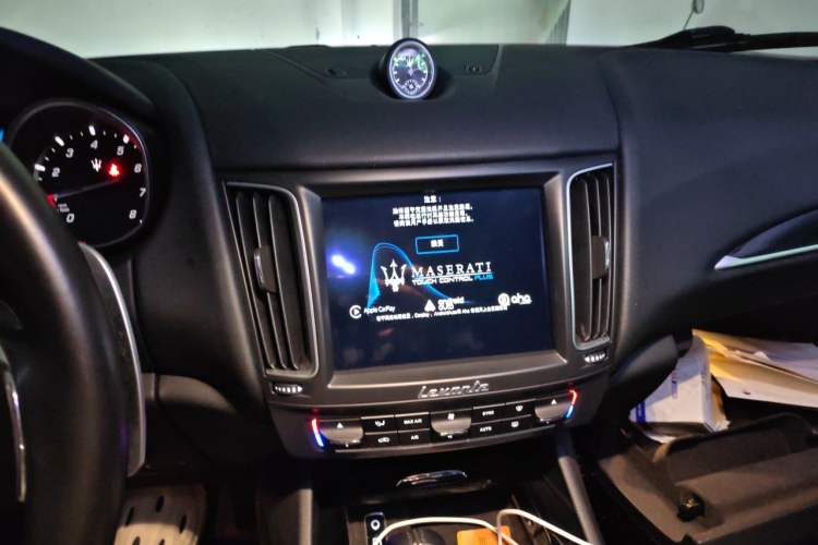 Used Maserati Levante 2016 3.0T Standard Edition Audio And AC Panel