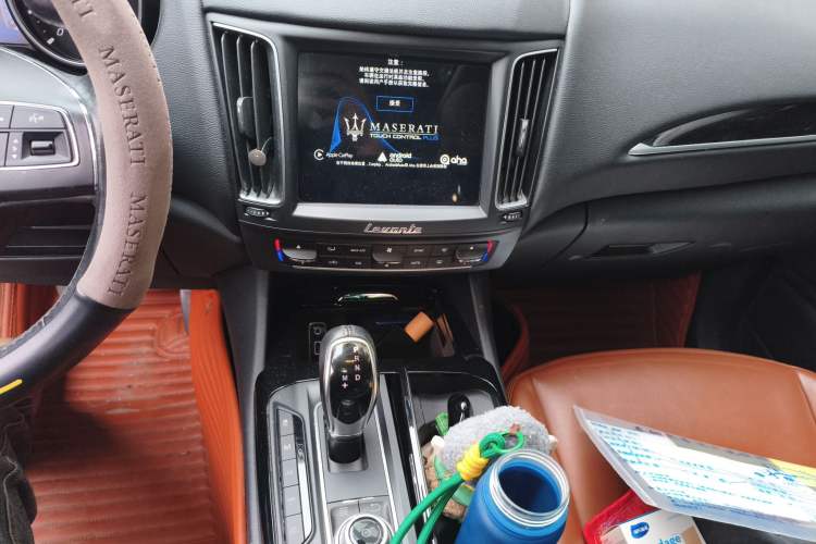 Used Maserati Levante 2016 3.0T Standard Edition Audio And AC Panel