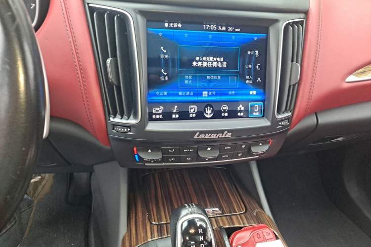 Used Maserati Levante 2016 3.0T Standard Edition Audio And AC Panel
