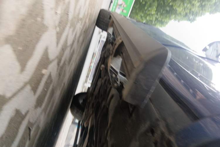Used Maserati Levante 2016 3.0T Standard Edition Chassis Rear Left