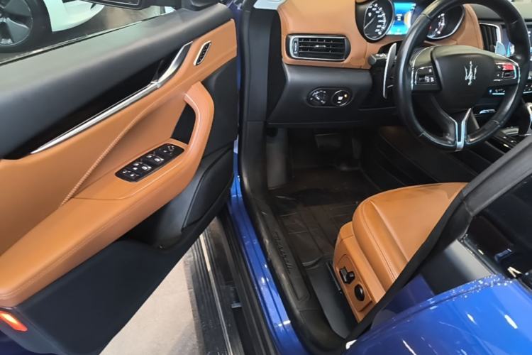Used Maserati Levante 2016 3.0T Standard Edition Driver Seat