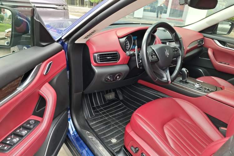Used Maserati Levante 2016 3.0T Standard Edition Driver Seat