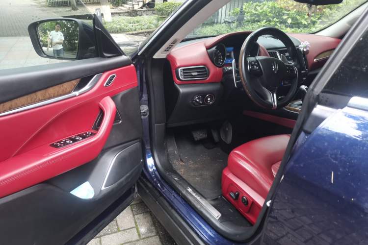 Used Maserati Levante 2016 3.0T Standard Edition Driver Seat