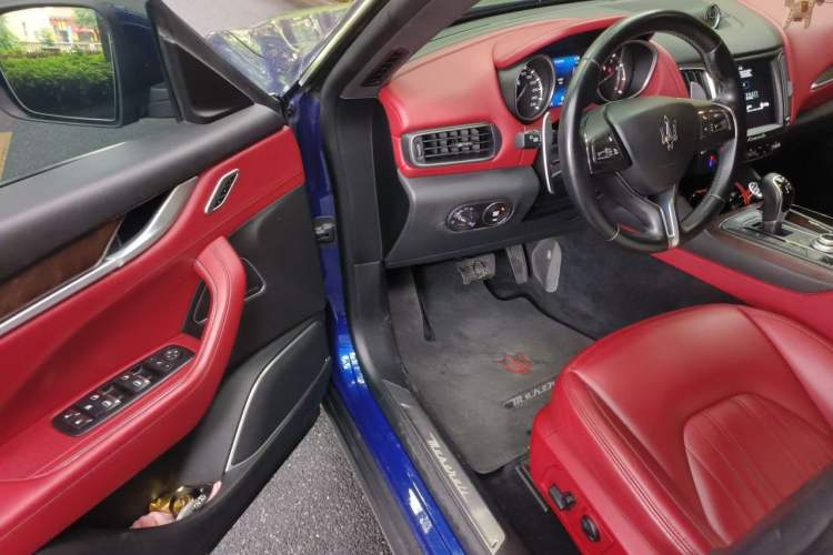 Used Maserati Levante 2016 3.0T Standard Edition Driver Seat