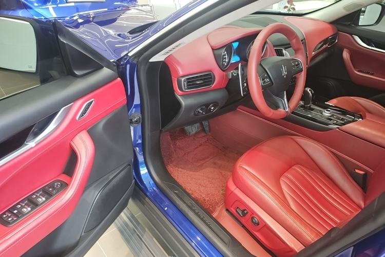Used Maserati Levante 2016 3.0T Standard Edition Driver Seat