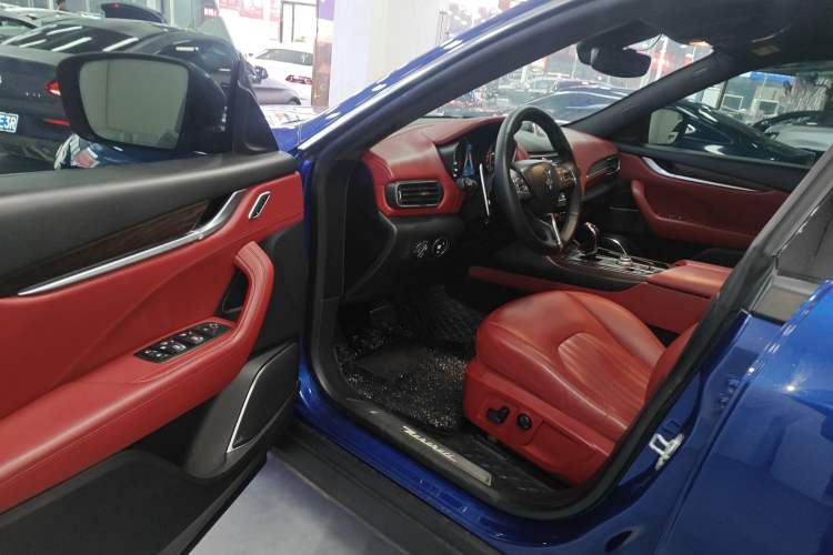 Used Maserati Levante 2016 3.0T Standard Edition Driver Seat