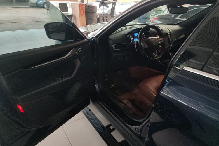 Used Maserati Levante 2016 3.0T Standard Edition Driver Seat