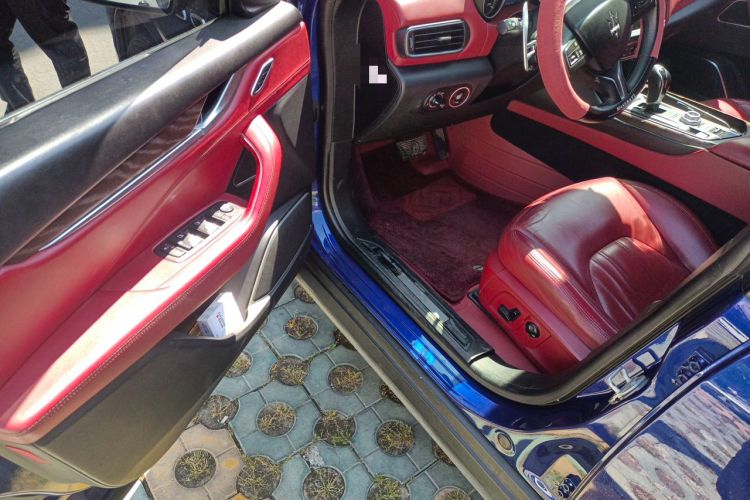 Used Maserati Levante 2016 3.0T Standard Edition Driver Seat