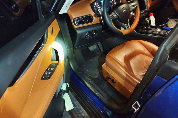 Used Maserati Levante 2016 3.0T Standard Edition Driver Seat