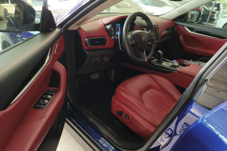 Used Maserati Levante 2016 3.0T Standard Edition Driver Seat