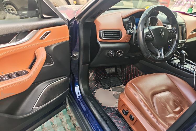 Used Maserati Levante 2016 3.0T Standard Edition Driver Seat